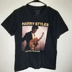 Harry Styles M Tour T-Shirt 2018 Live Concert Tee Double Sided Guitar Photo